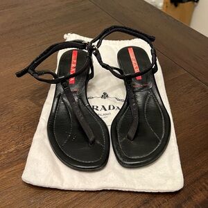 Prada Black Thong Kitten Heel Sandals Size 35.5 Made in Italy